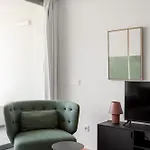 The Urban Oasis Elegant 2 Bedroom Duplex In Apartman