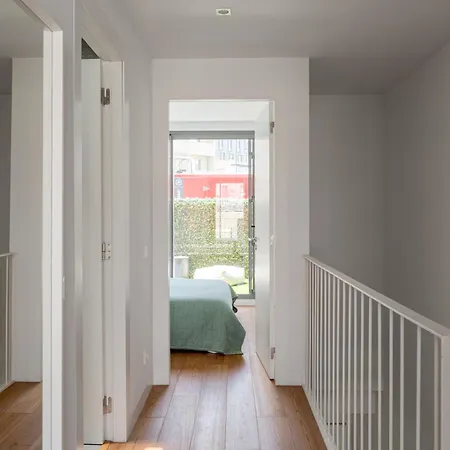 The Urban Oasis Elegant 2 Bedroom Duplex In Lägenhet Lisboa