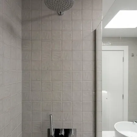 Apartment The Urban Oasis Elegant 2 Bedroom Duplex In *
