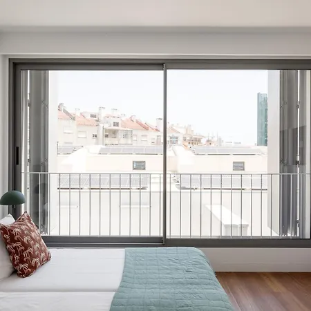 The Urban Oasis Elegant 2 Bedroom Duplex In *