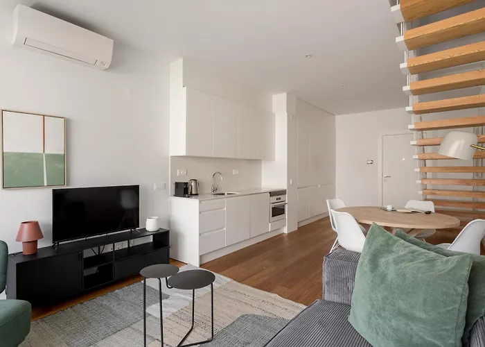 The Urban Oasis Elegant 2 Bedroom Duplex In * Lisboa