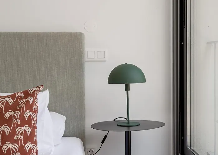 The Urban Oasis Elegant 2 Bedroom Duplex In * Lisboa